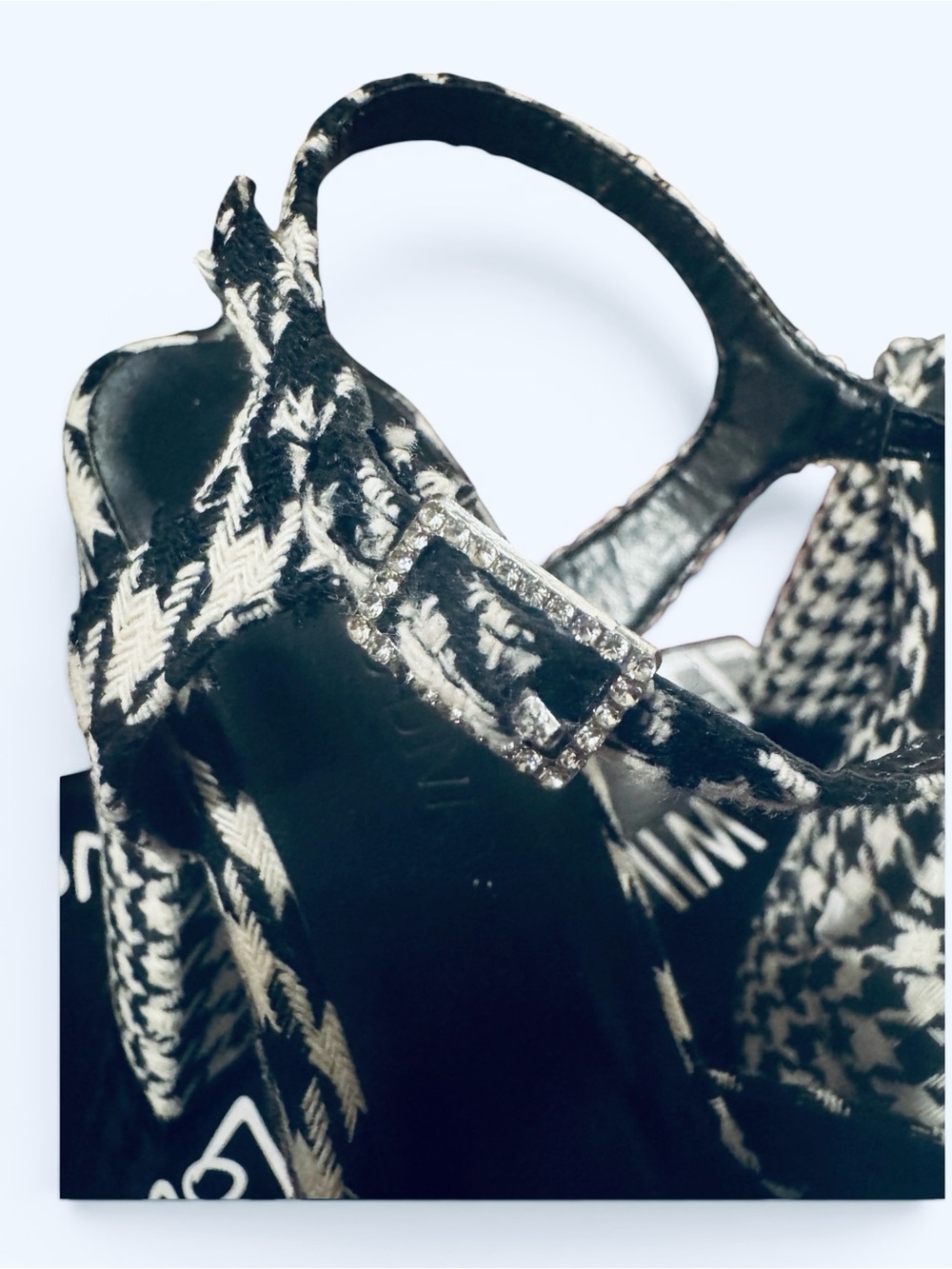 Wild Diva Geneva Houndstooth Platform Heels - Picture 5 of 8